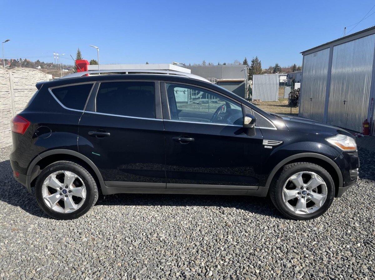 Ford Kuga 2.0TDC-i 4x4 135PS TITANIUM - 4