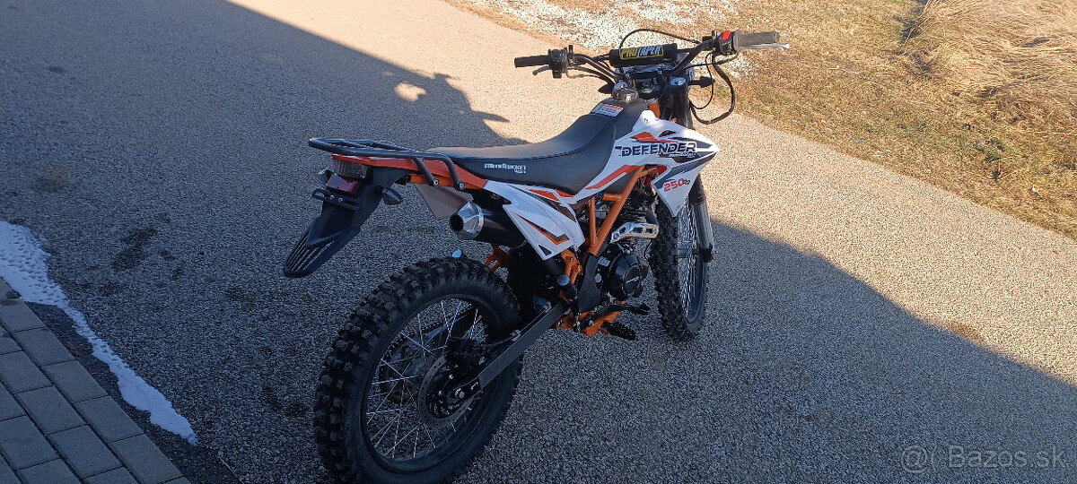 Defender 250r rok 2025 - 4