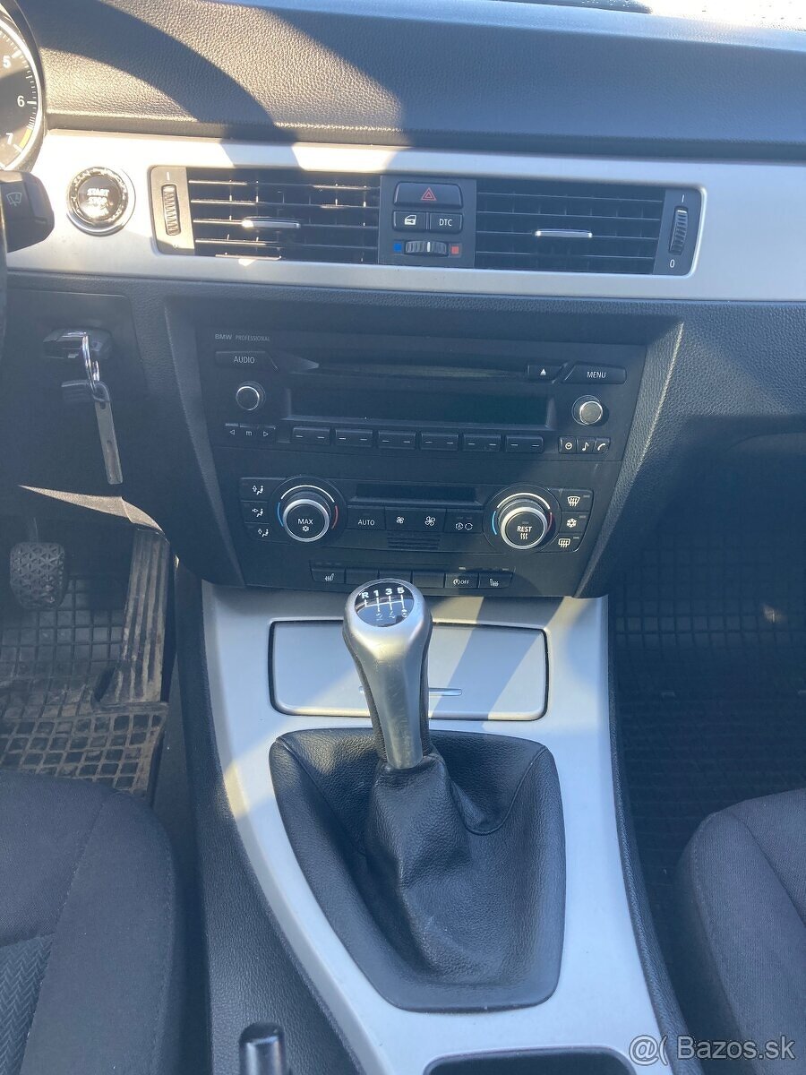 BMW 318i e91 2008 - 4