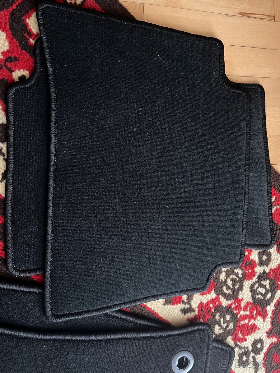 Predám koberceky Toyota corolla - 4