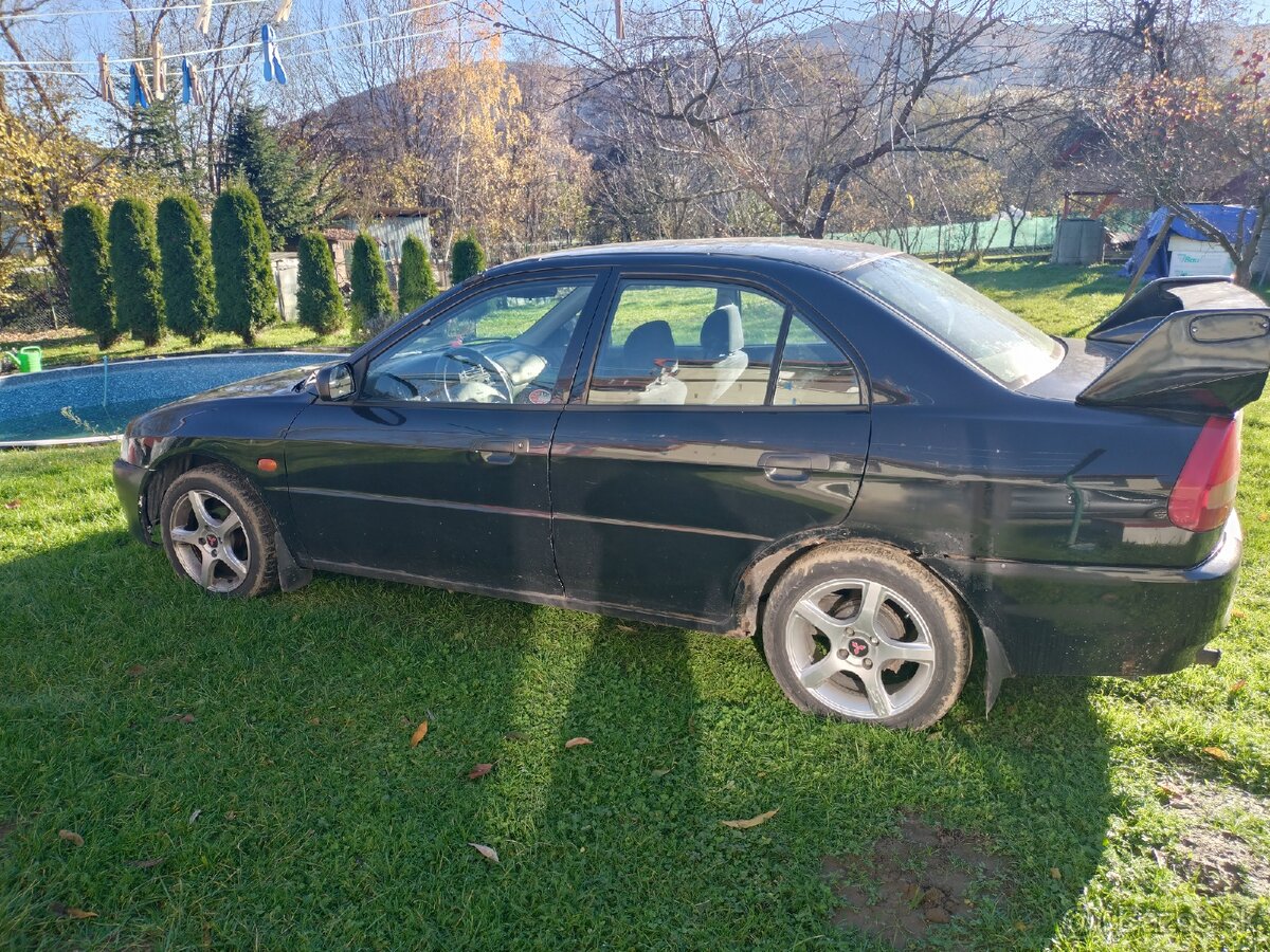 Mitsubishi Lancer Cj VI - 4