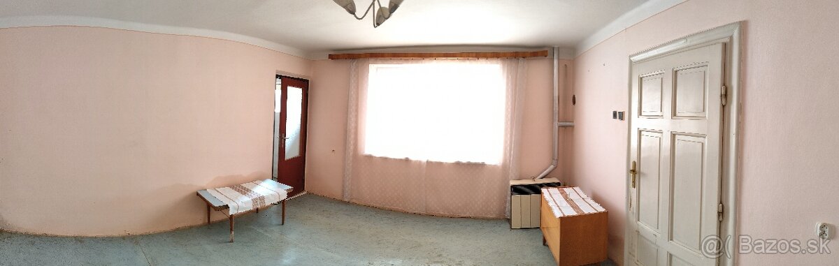 Rodinný dom HLOHOVEC - tichá lokalita, rovinatý pozemok - 4