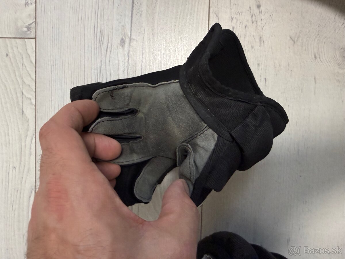 CCM RUKAVICE VEĽKOSŤ 8 -detské - 4