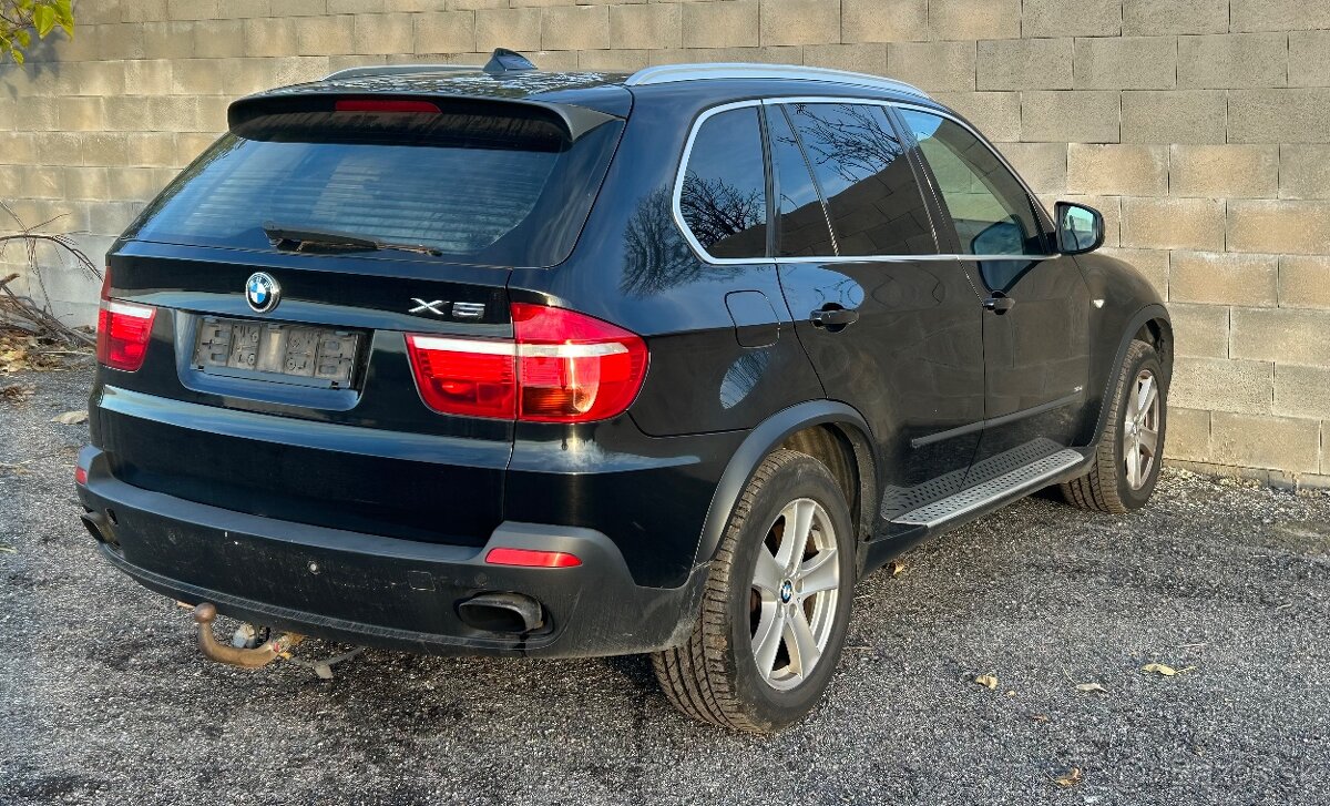 ROZPREDAME X5 E70 predfl 173kw 2007 - 4