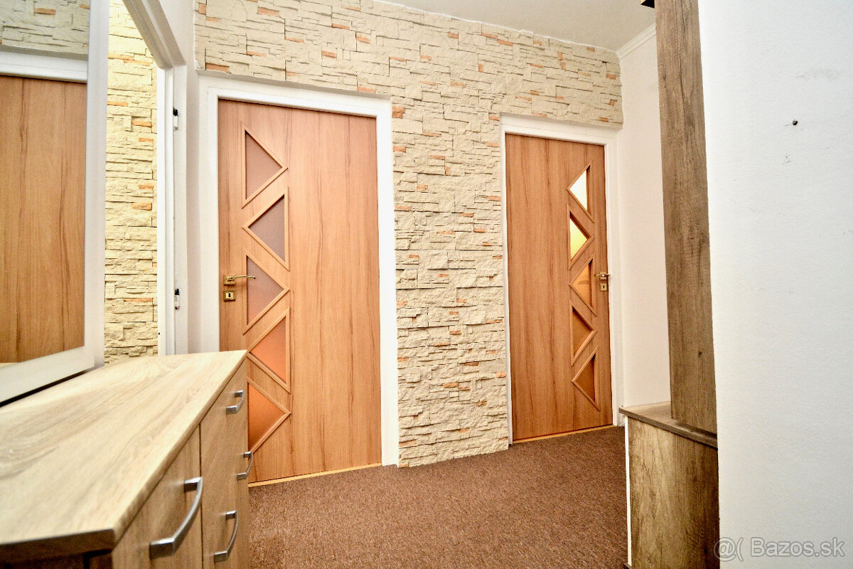 Útulný 3-izbový byt s loggiou v Lučenci so zariadením - 4