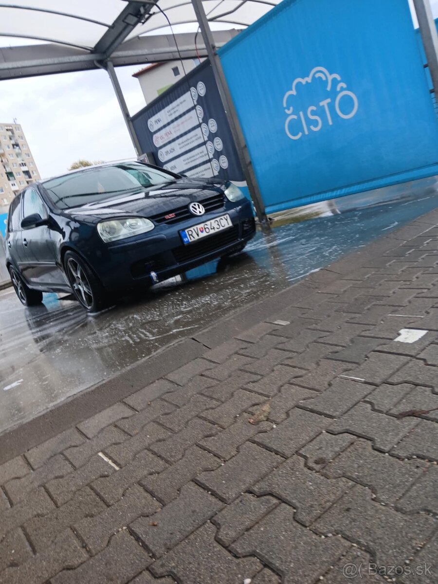 predám auto wolcvagen golf 5 - 4