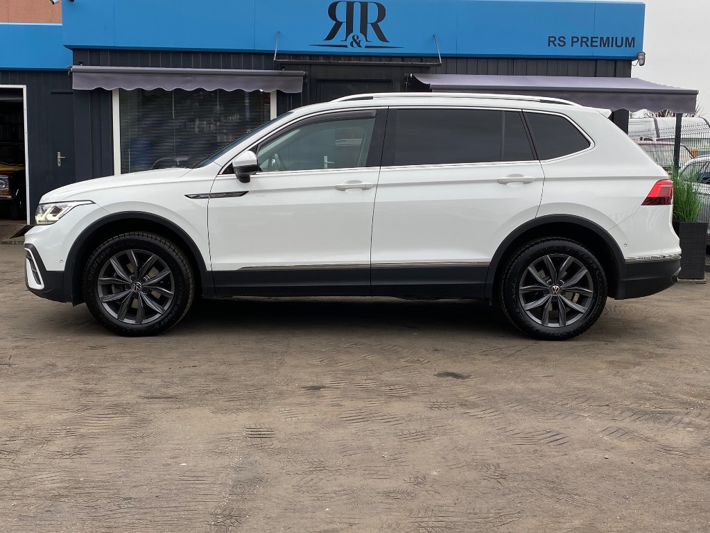Volkswagen Tiguan 2.0 TDI EVO Elegance 4Motion DSG - 4