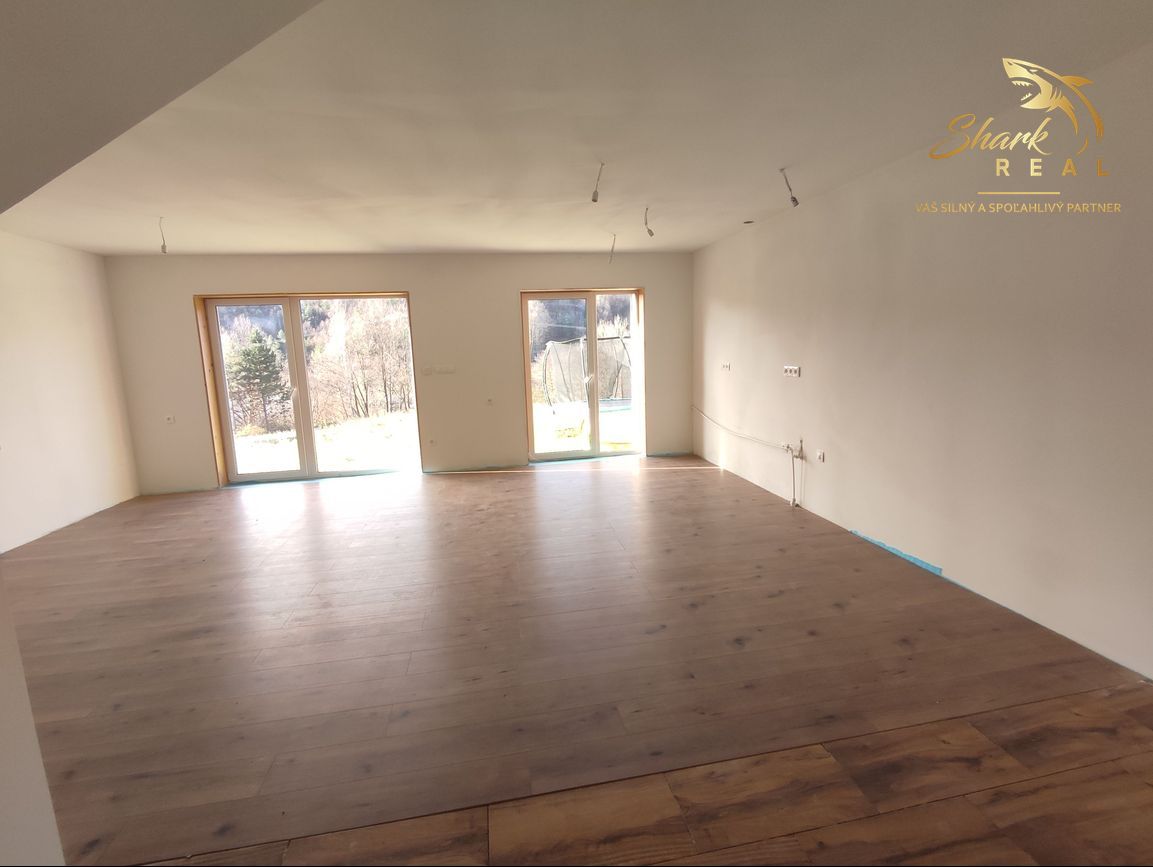 4 izbová novostavba v dvojdome neďaleko tajchu - 4