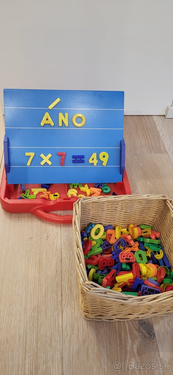 Magnetická tabuľa s písmenkami - 4