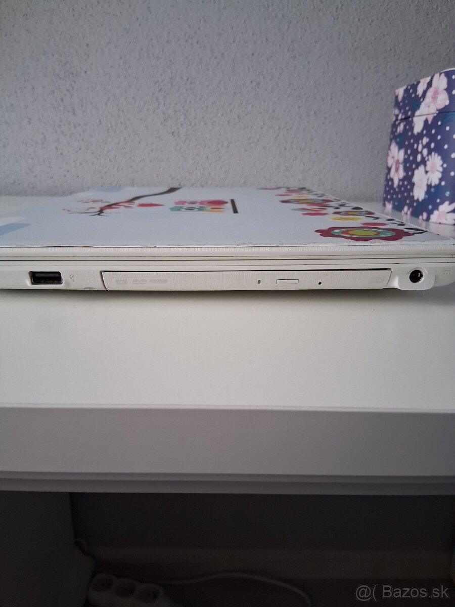 Predám notebook Acer Aspire E 15 – biely (2015) - 4