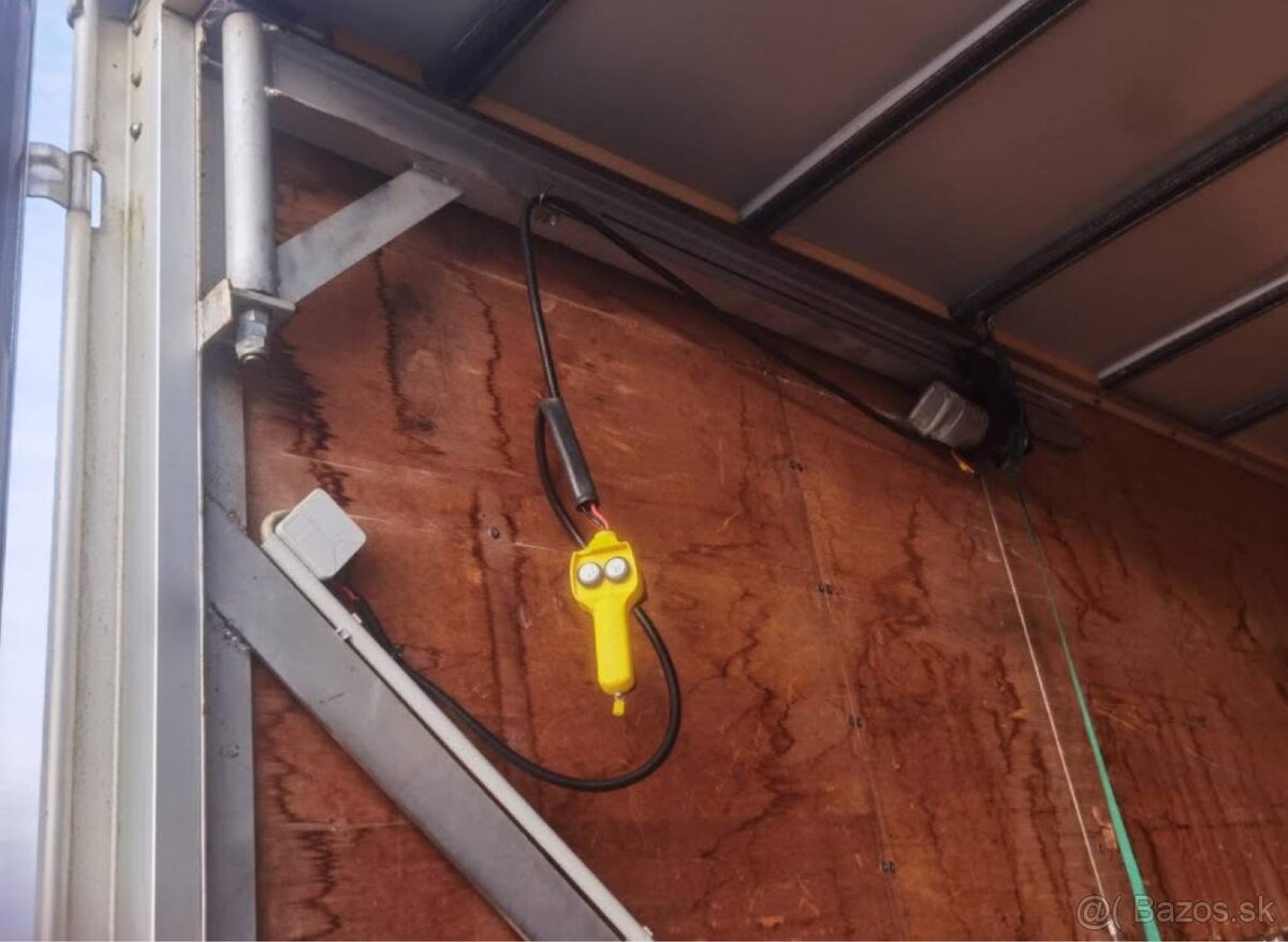 NISSAN CABSTAR 2,5 - 4