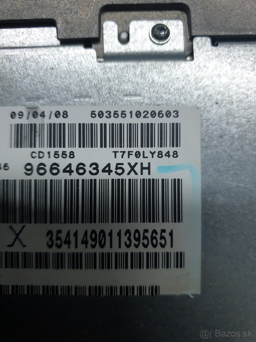 Predám autoradio RT3-4 - 4