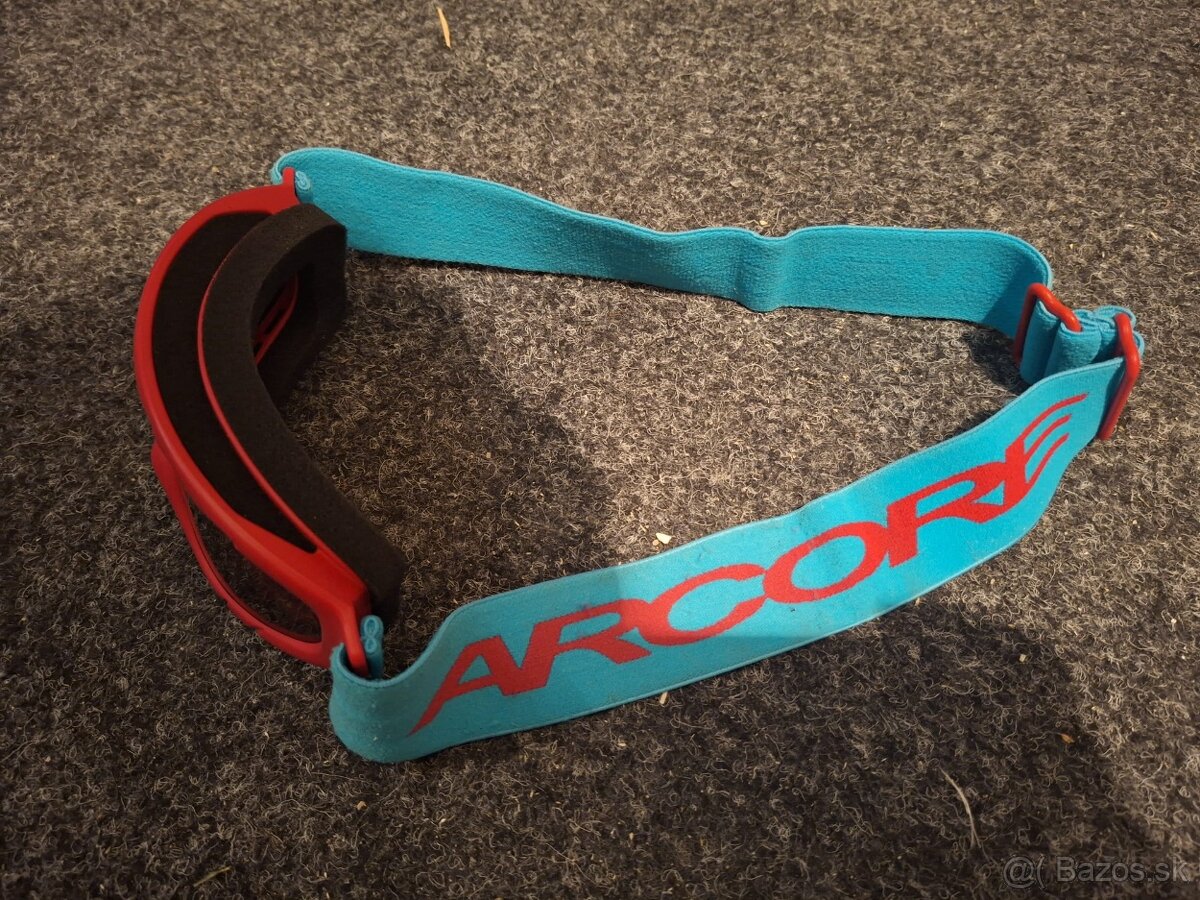 Dievčenská lyžiarska prilba - 4