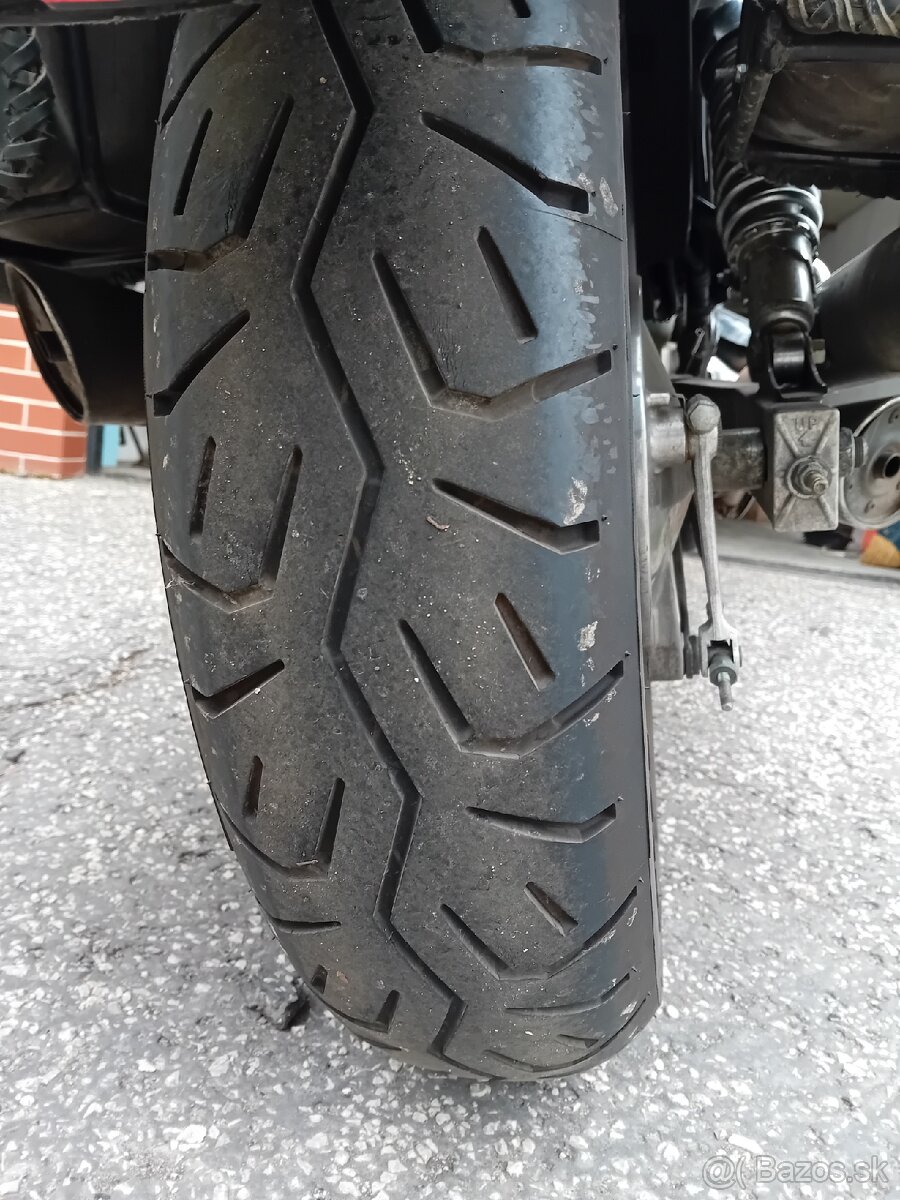 Predám motocykel Magna - 4