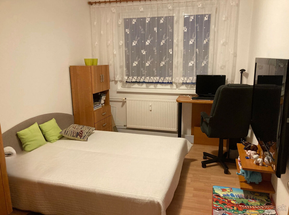 Na predaj 3-izbový byt v Martine - lokalita Košúty II - 4