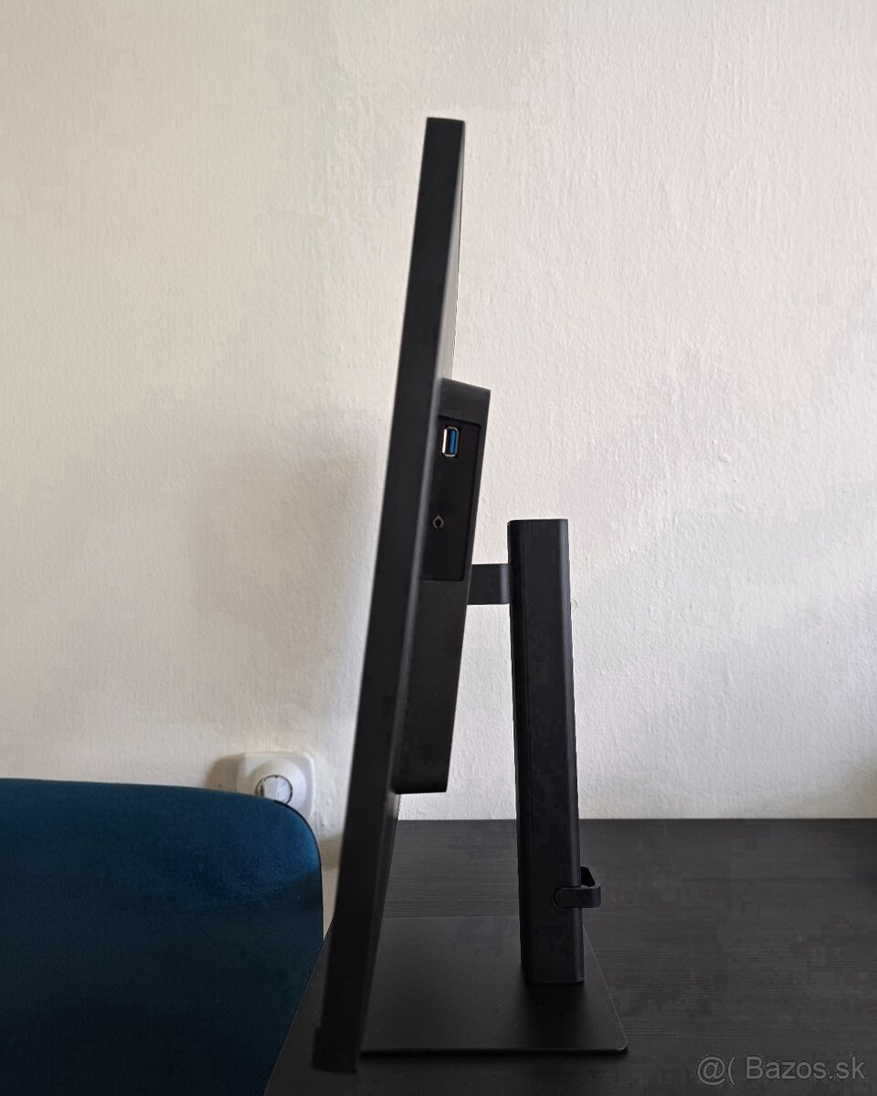 monitor Samsung ViewFinity S7 S70D UHD - 4