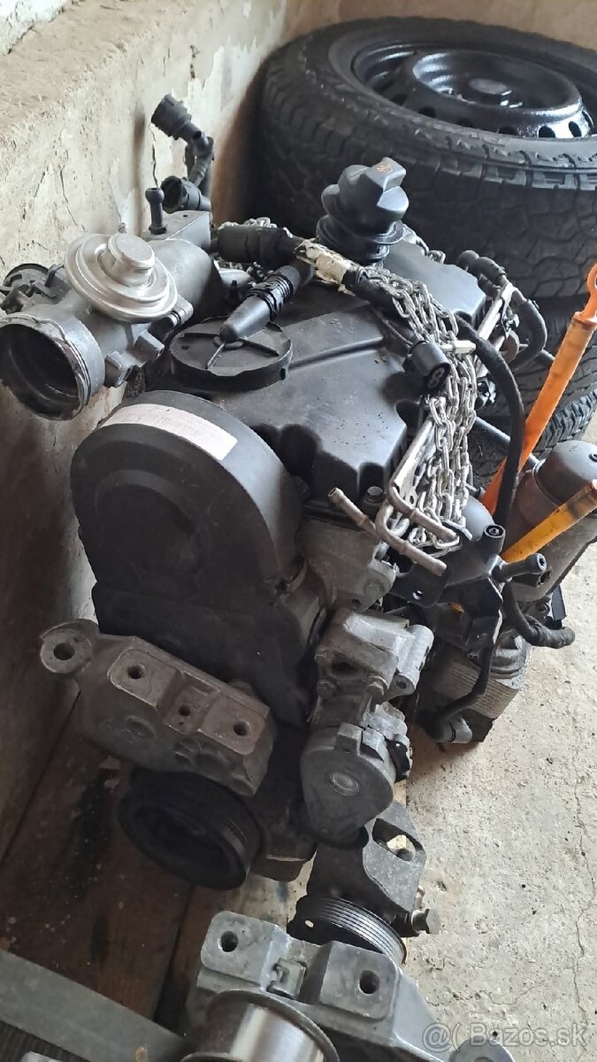 Motor škoda octavia 1 seat golf passat 1.9 TDI 96KW - 4
