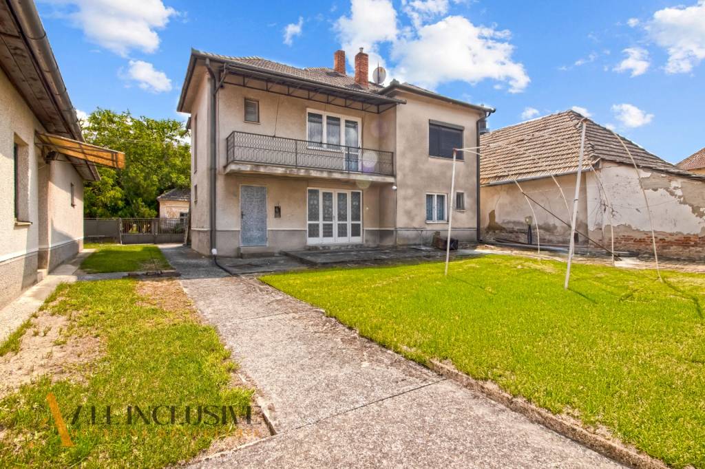 ALL INCLUSIVE I 2GENERAČNÝ RD S BALKÓNOM, S GARÁŽOU A ZÁHRAD - 4