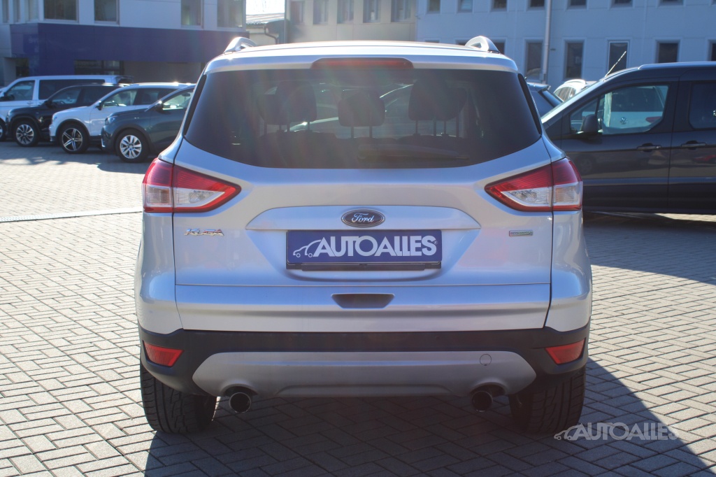 Ford Kuga 1,6 ECOBOOST 110 kW 2WD - 4