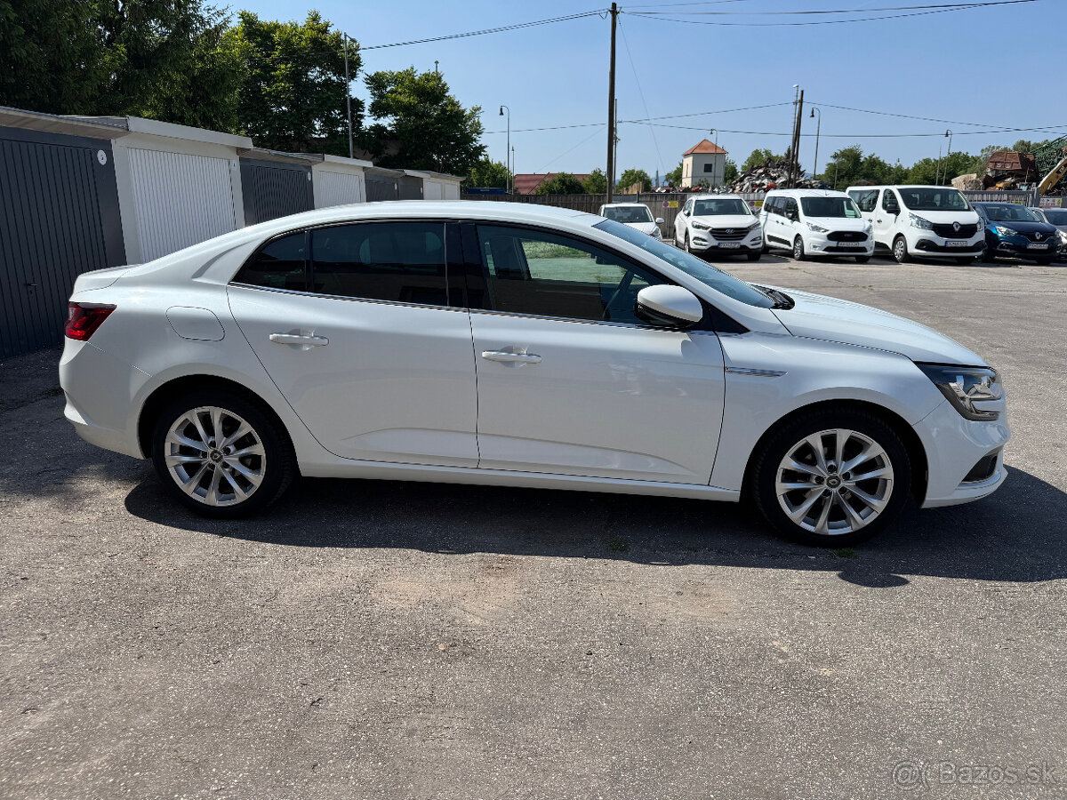 Renault Mégane SCe 115 Intens - 4