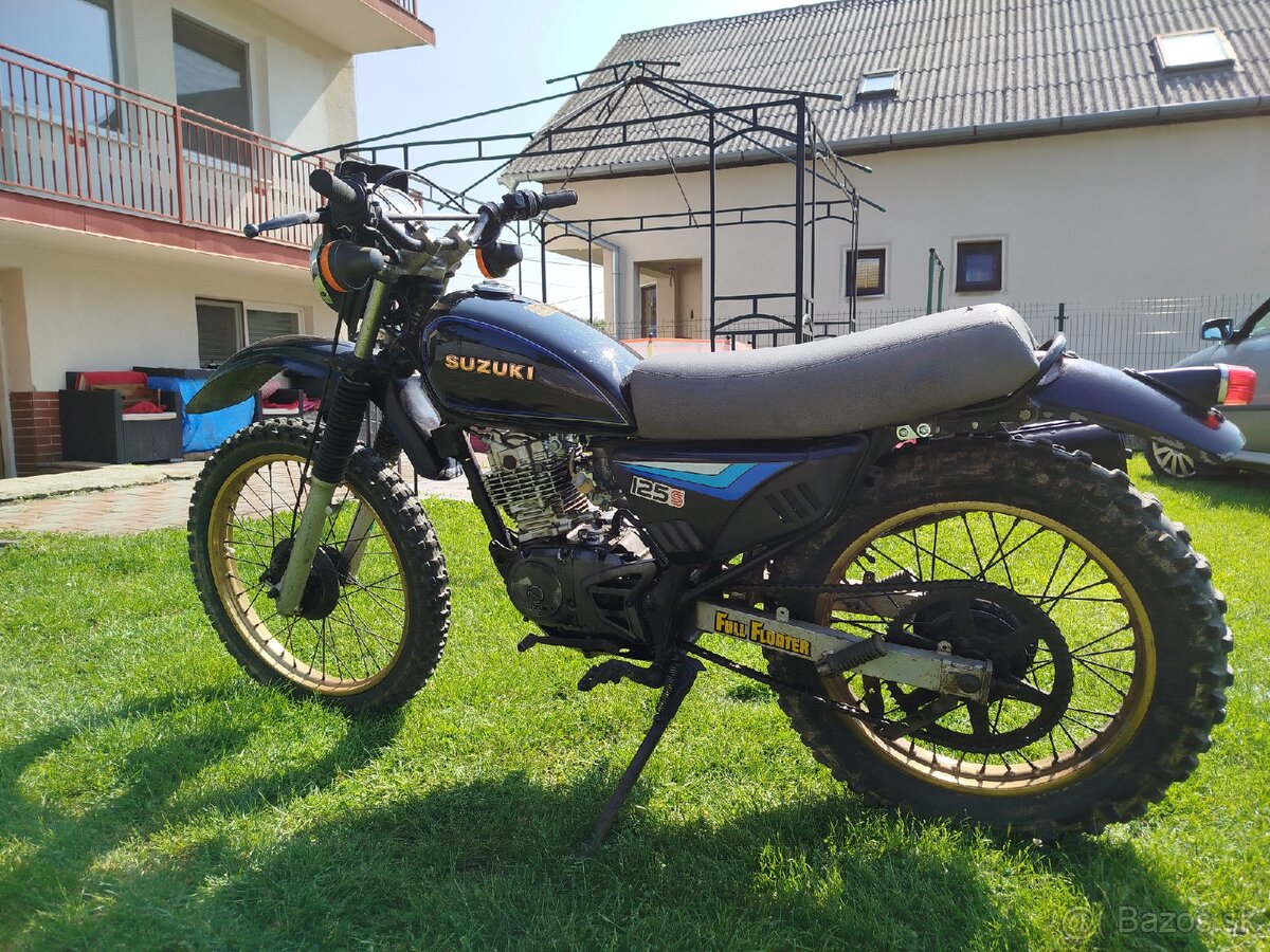 Suzuki DR 125