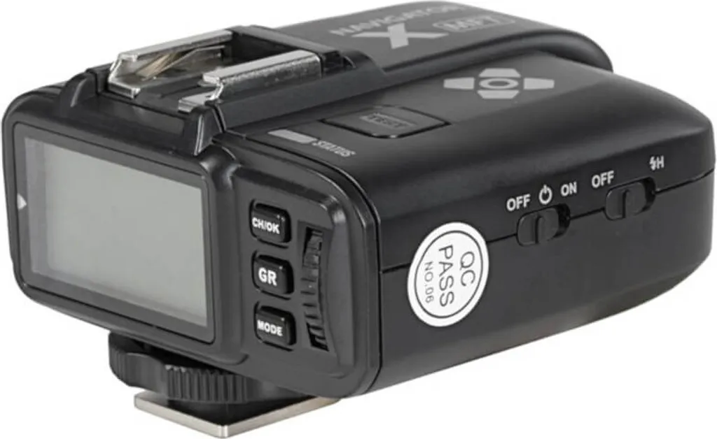 Quadralite Stroboss 36 a odpaľovač Navigation X - Panasonic - 4