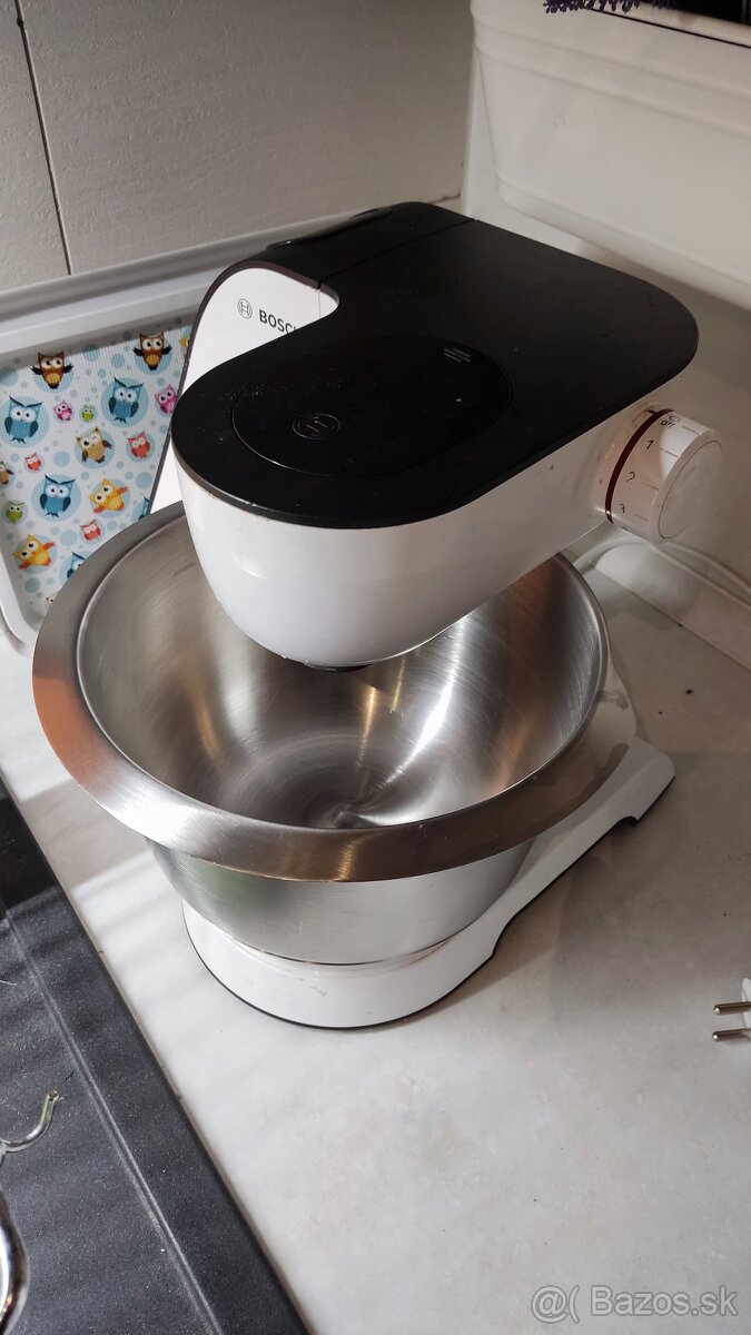 Kuchynsky robot Bosch mum 52131 700W - 4