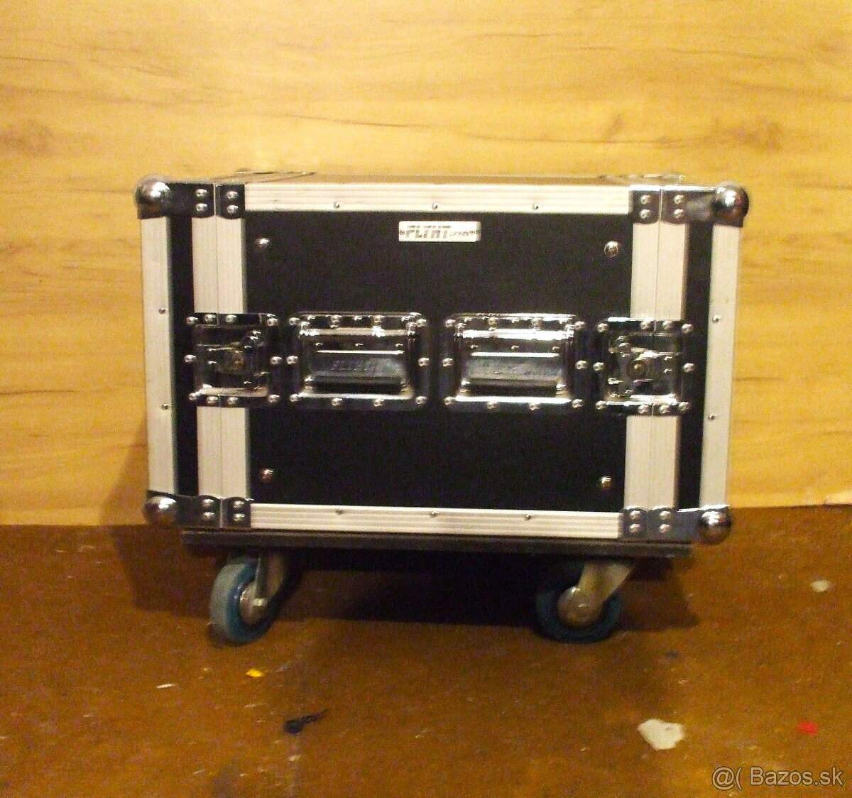 RACK CASE 8U PRO (Double Door ) - 4