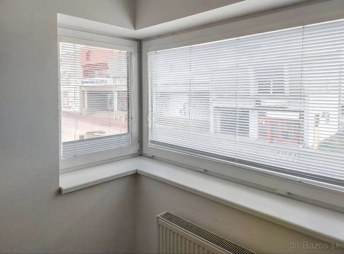 Kancelárske-obchodné priestory-centrum Prievidza - 4