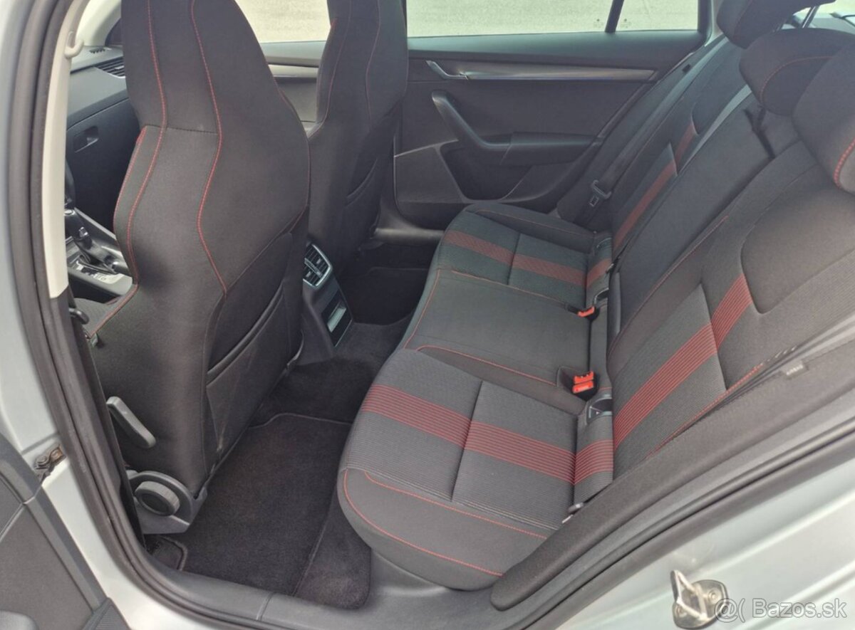 Škoda Octavia Combi 2.0 TDI - 4