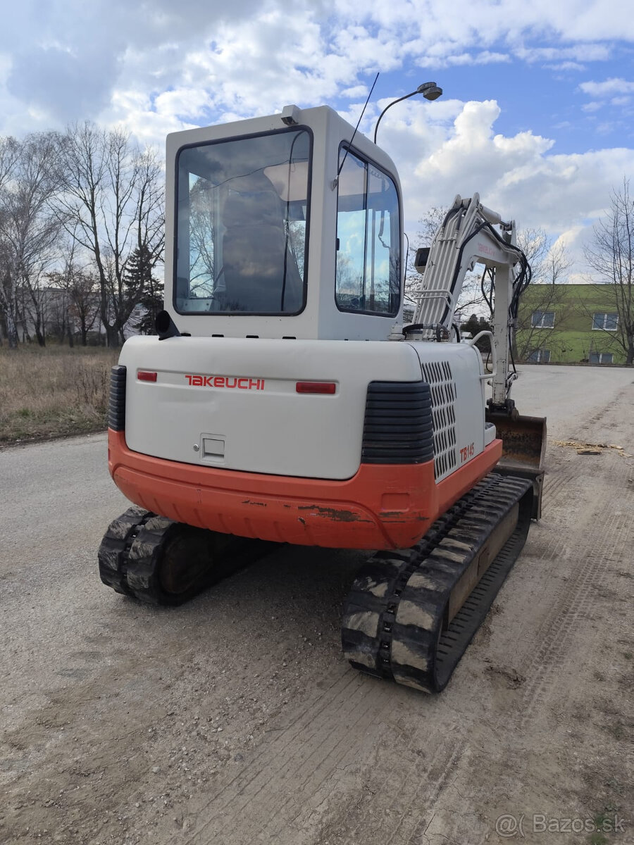 Báger Takeuchi TB145. Váha 4800kg, po servise. - 4