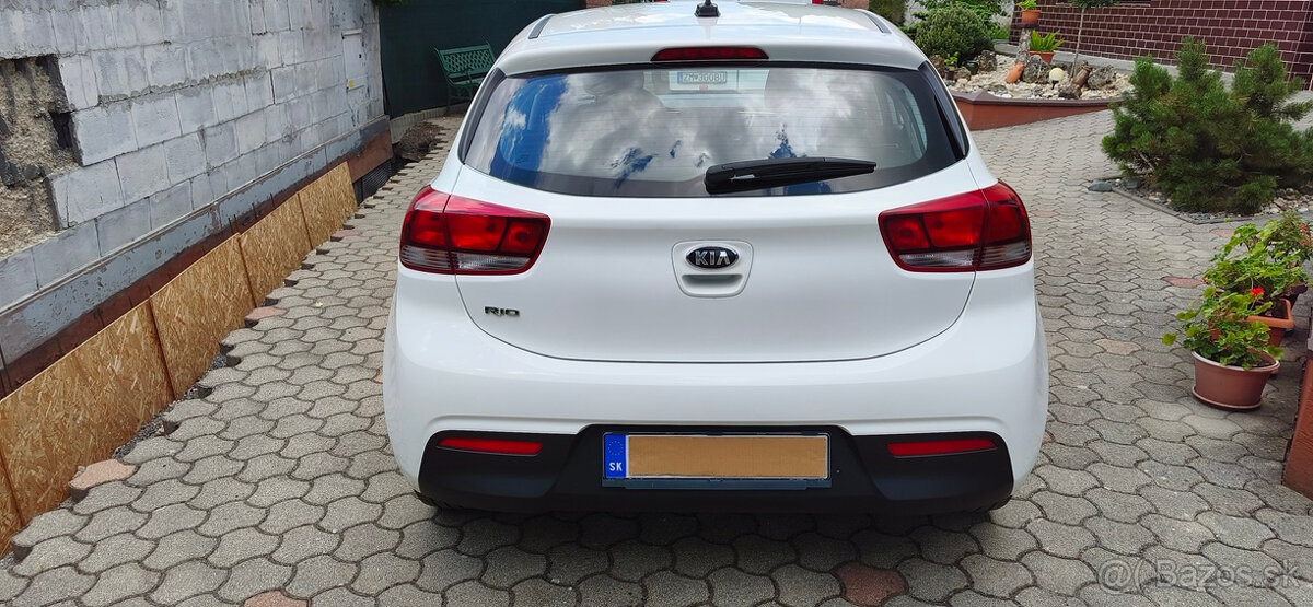 Predám Kia Rio - 4