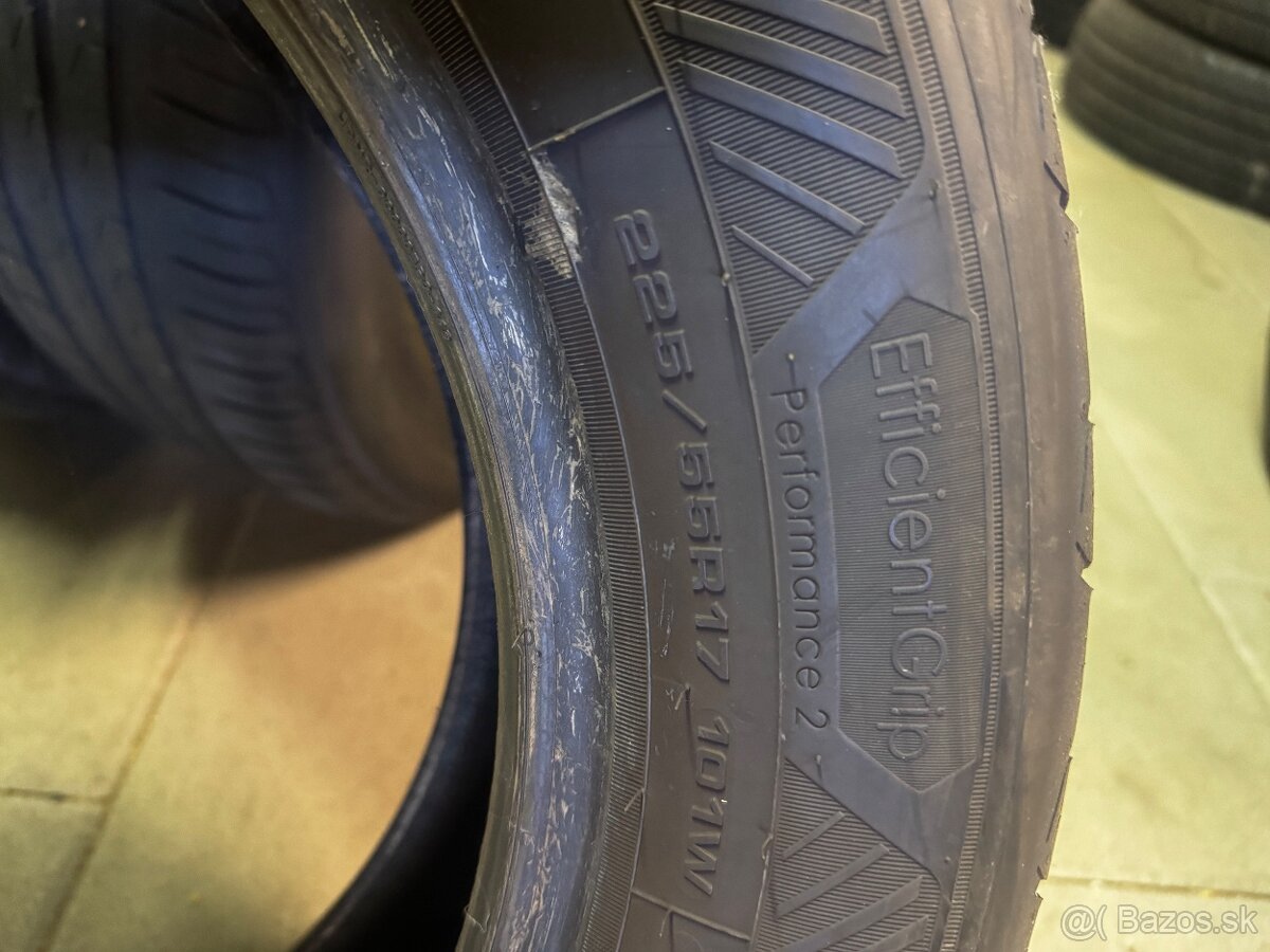 Goodyear 225/55 R17 letné - 4