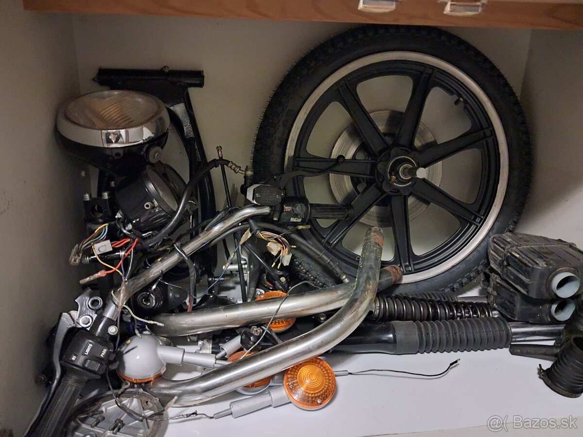 Yamaha XS 360 - 4