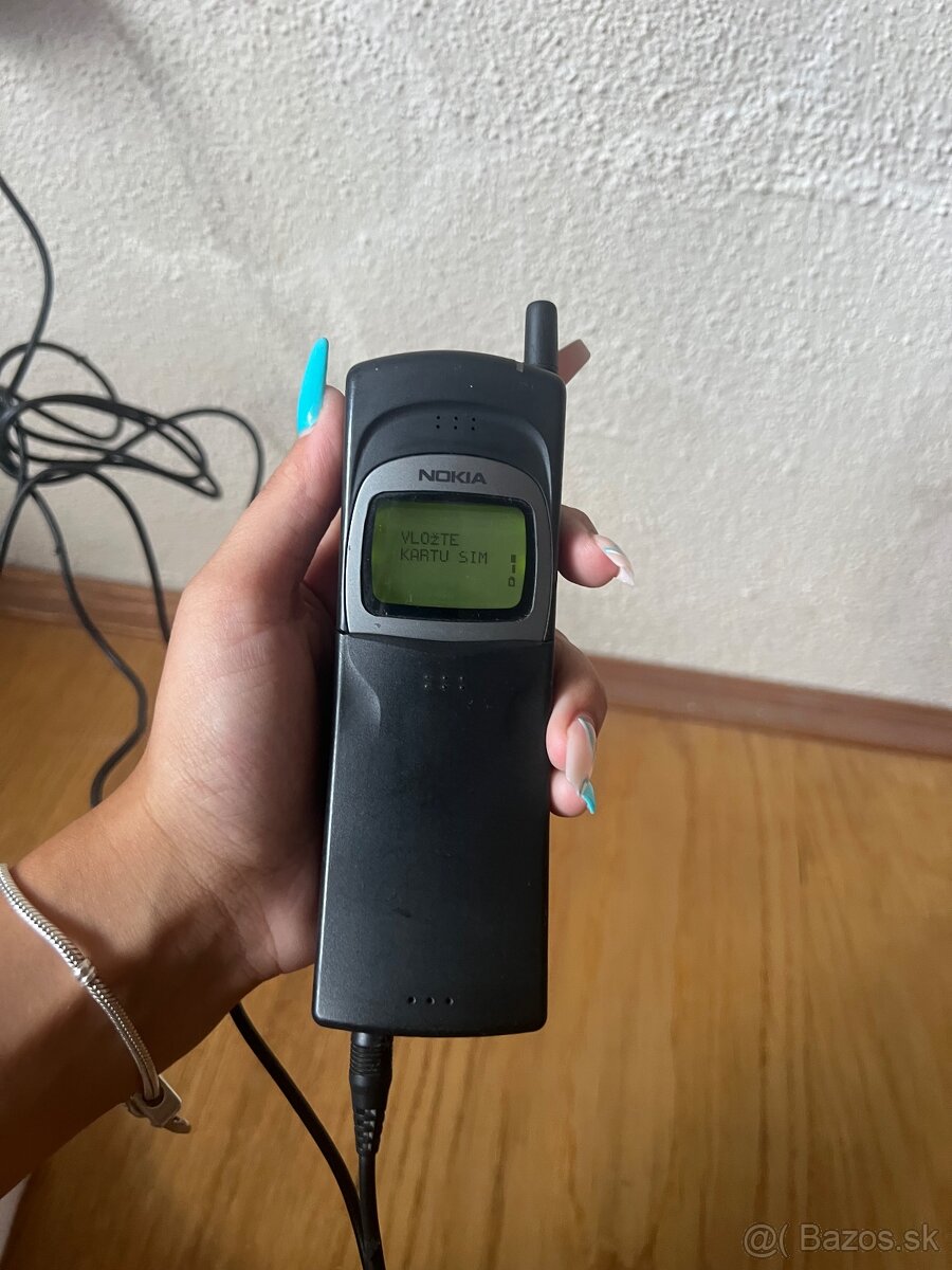Nokia 8110 - 4
