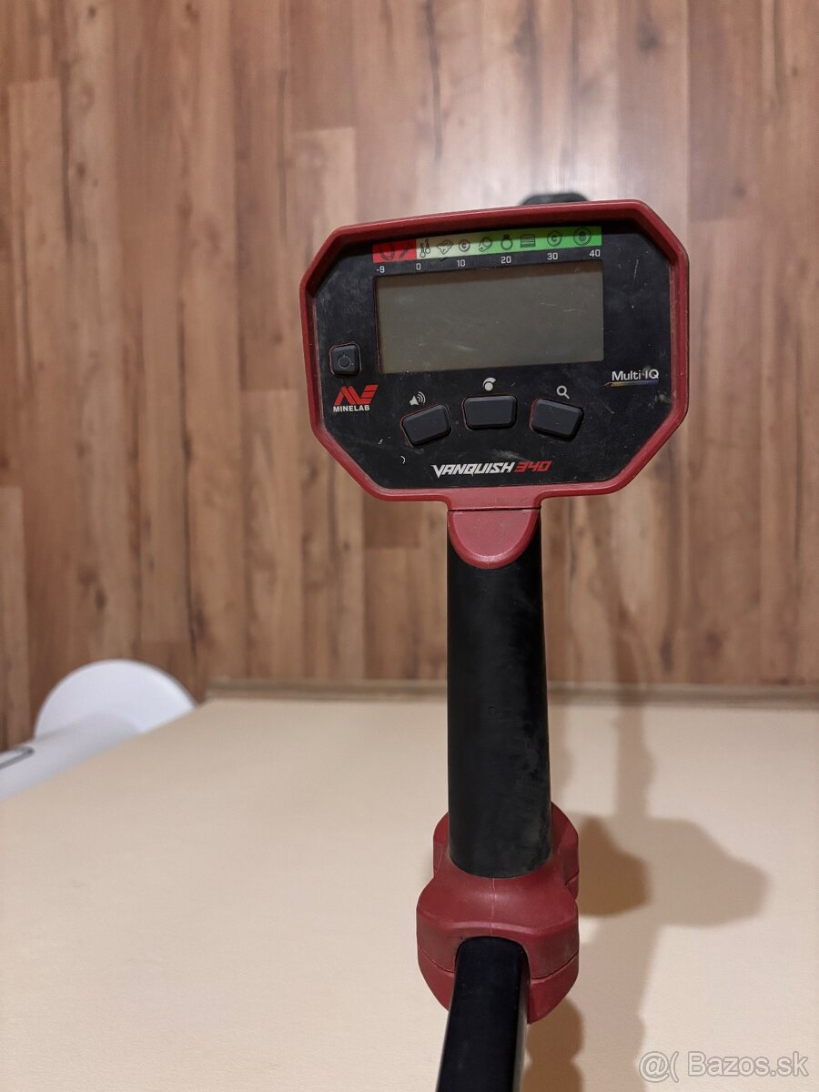 Minelab Vanquish 340 - 4