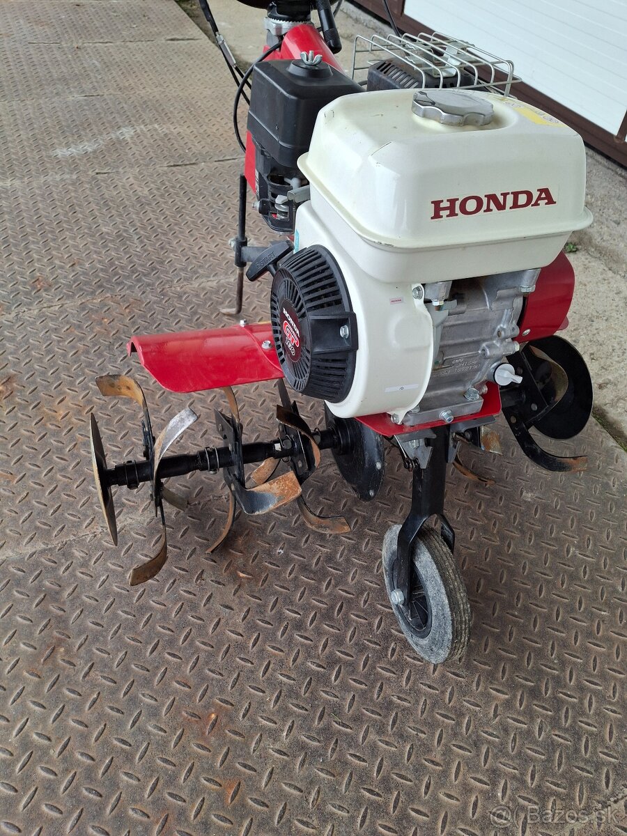 Predám rotovátor Honda FG320 - 4