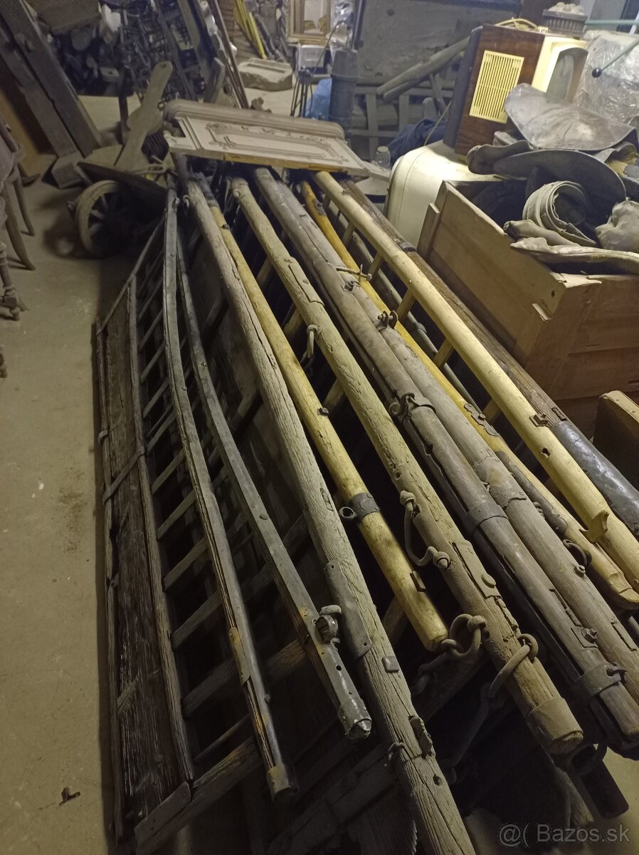 Staré konské vozy, rebriňaky, rozložené - 4