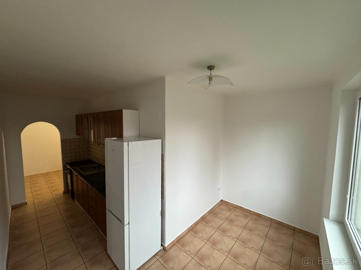 Predam 2-izbovy byt - 4