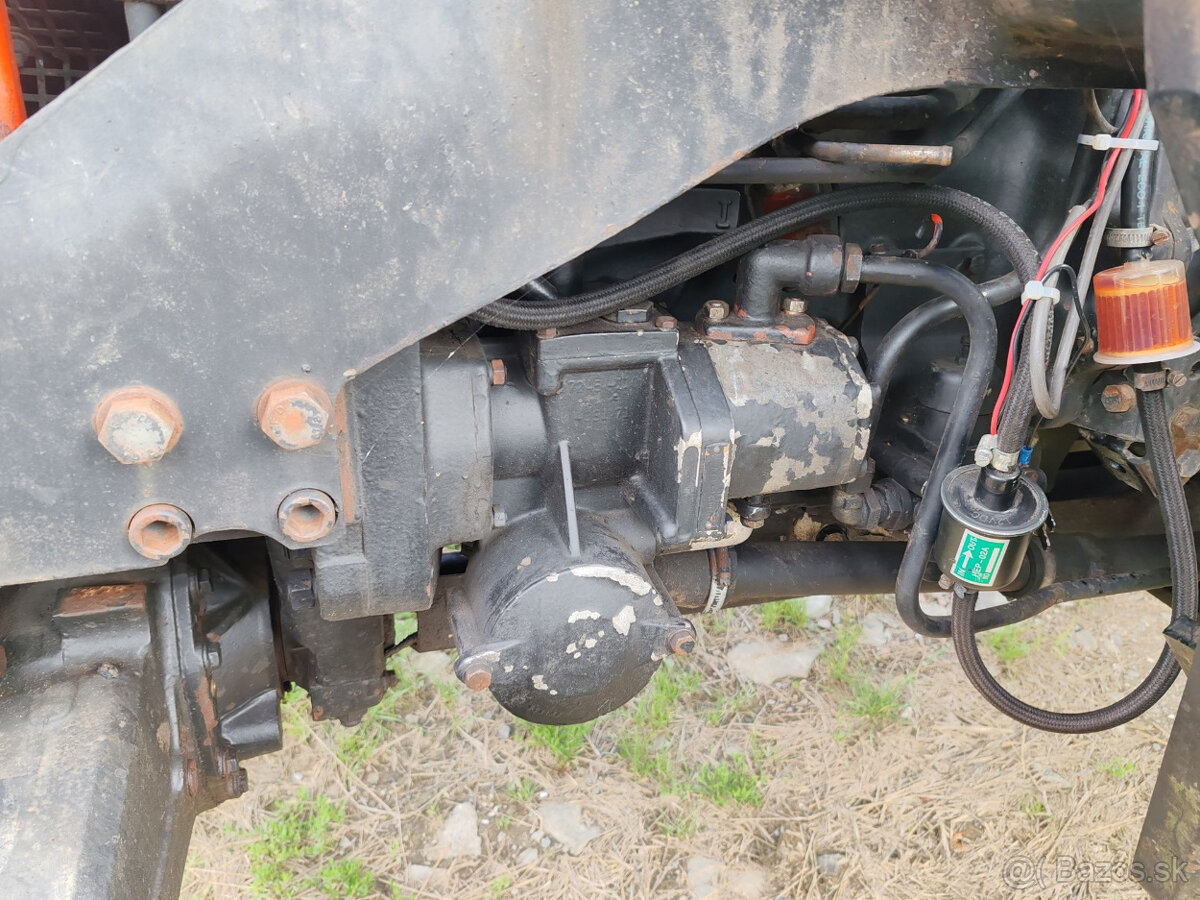 traktor Zetor 3340 s nakladačem quicke, 320 000kč + DPH - 4