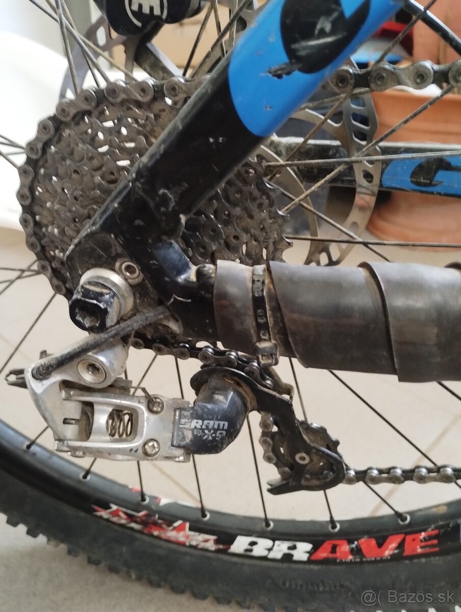 Dh/dowmhill/zjazdovy bicykel/Glory Giant - 4