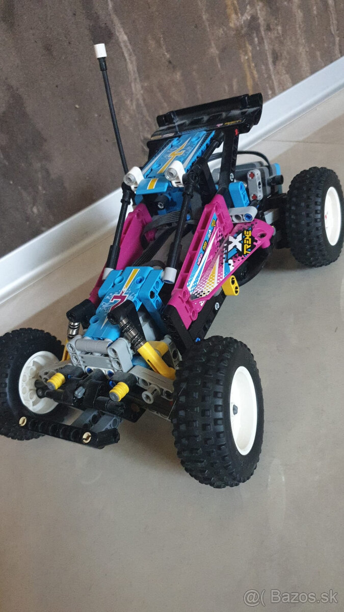 Lego Technic 42124 – Terénna bugina TOP stav - 4
