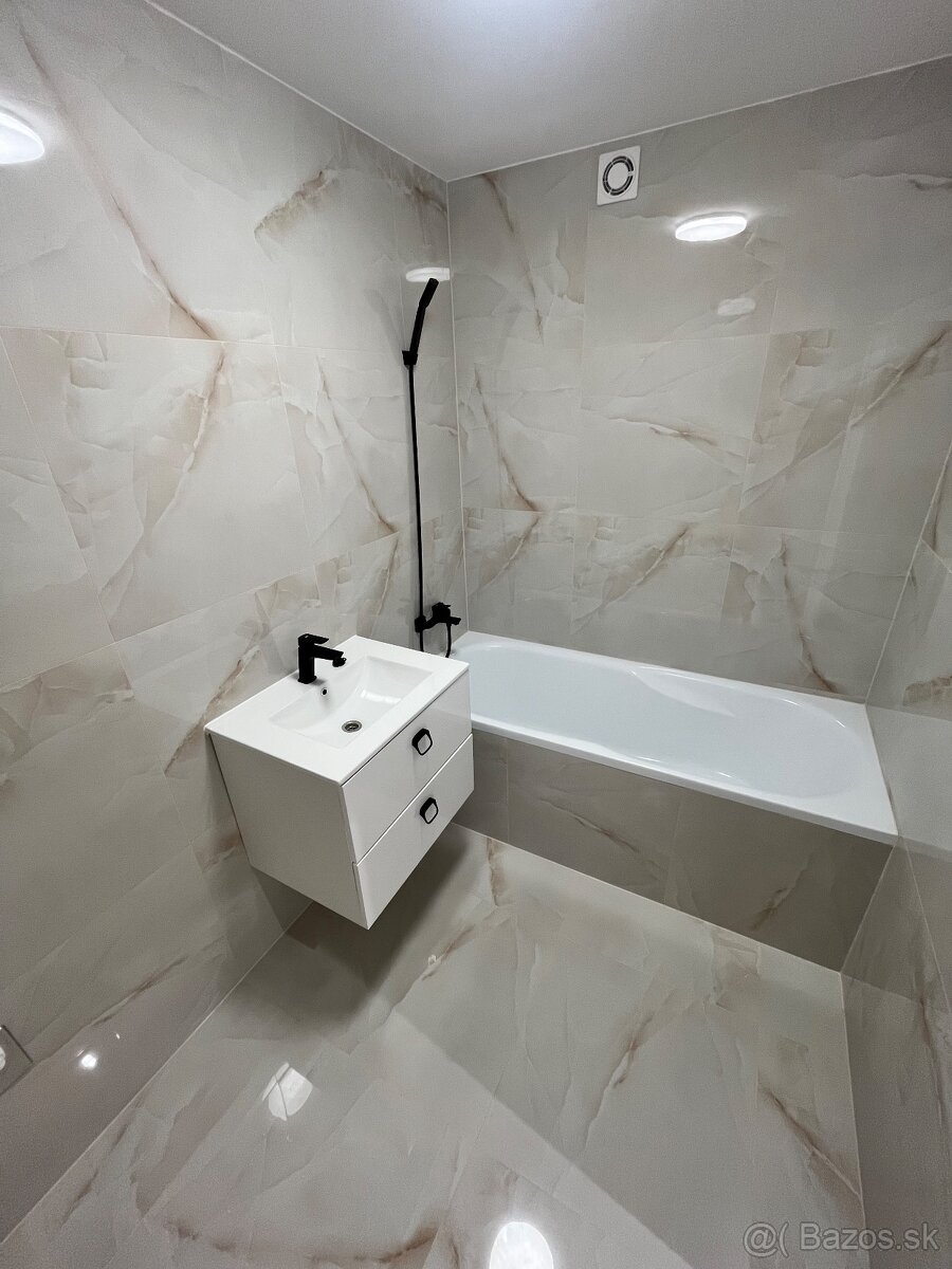 Predaj štýlového,veľkého 3 izbové bytu v centre Nitry - 4