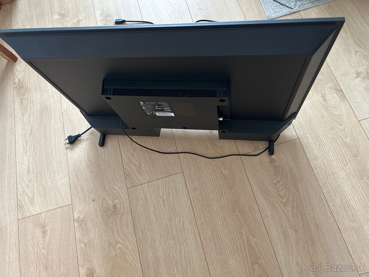 Televízor PHILIPS - 4