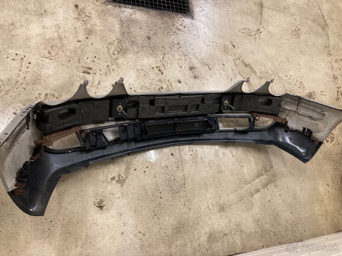 Predný nárazník Mercedes clk w208 - 4