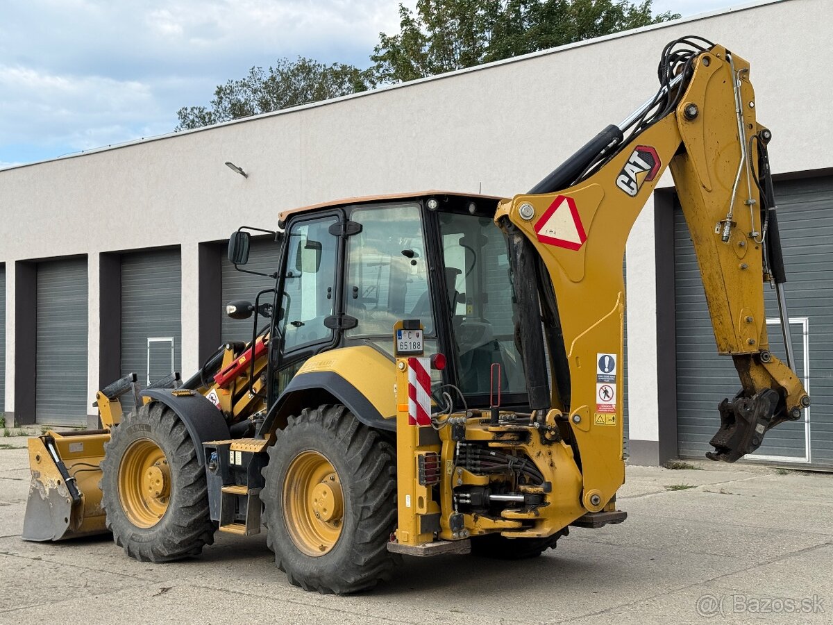 CATERPILLAR 444 - 2000 mth - 4