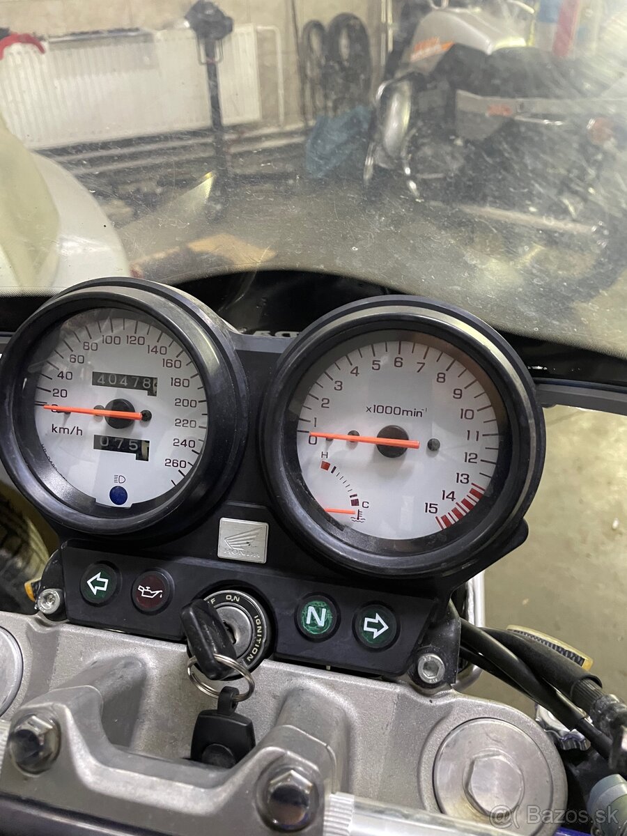 Honda hornet 600cc 2004 - 4