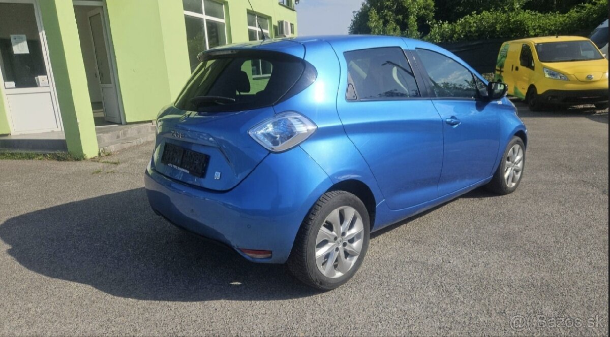 RENAULT ZOE - 4