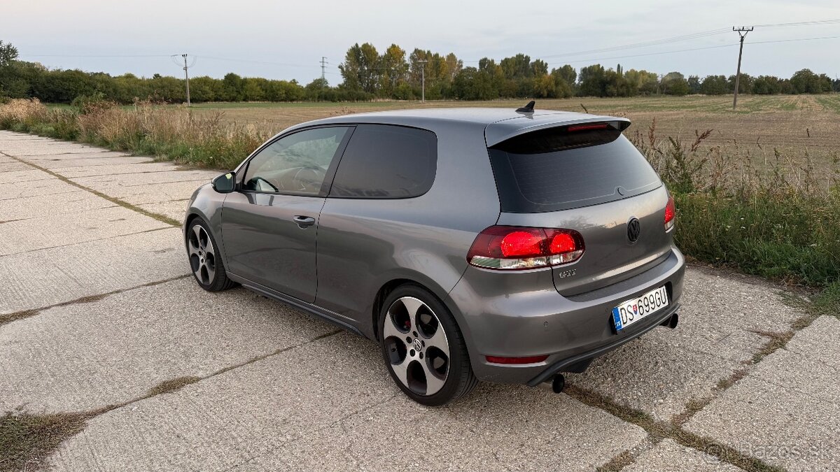 Volkswagen Golf VI GTI - 4