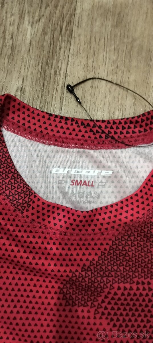 Predám dresy, tričká,mikiny - 4